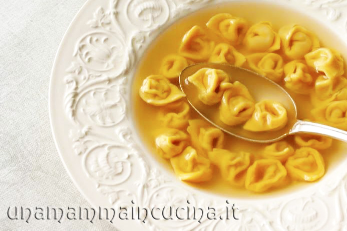 Quanti tortellini in brodo, asciutti, alla panna per persona